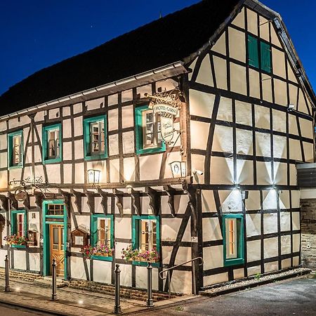 Land-Hotel Zum Schwan, Garni Weilerswist-Metternich, 3 E-Ladestationen, Naehe Phantasialand, Palmenparadies Euskirchen المظهر الخارجي الصورة