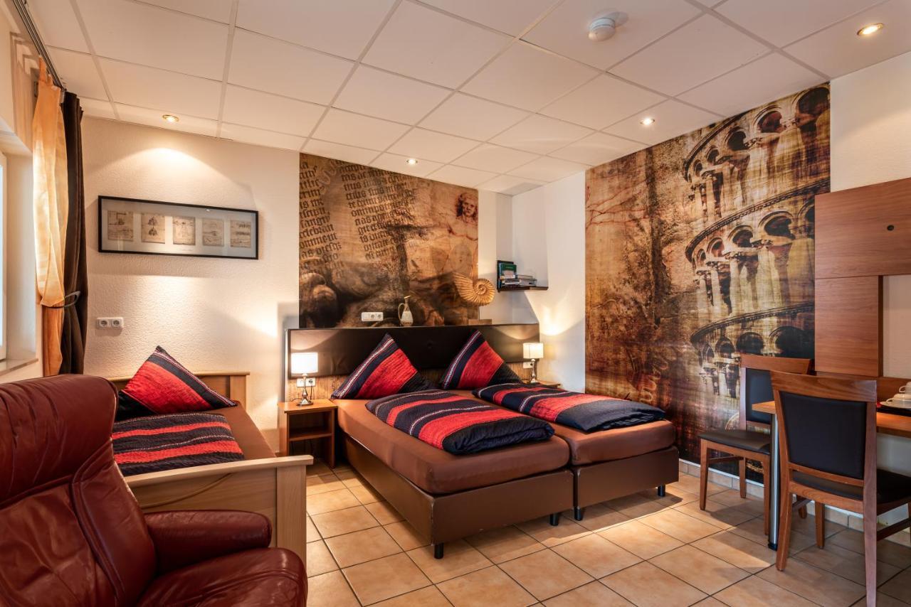 Land-Hotel Zum Schwan, Garni Weilerswist-Metternich, 3 E-Ladestationen, Naehe Phantasialand, Palmenparadies Euskirchen المظهر الخارجي الصورة