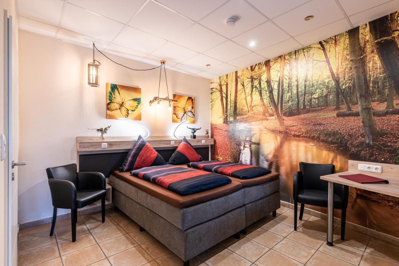Land-Hotel Zum Schwan, Garni Weilerswist-Metternich, 3 E-Ladestationen, Naehe Phantasialand, Palmenparadies Euskirchen المظهر الخارجي الصورة