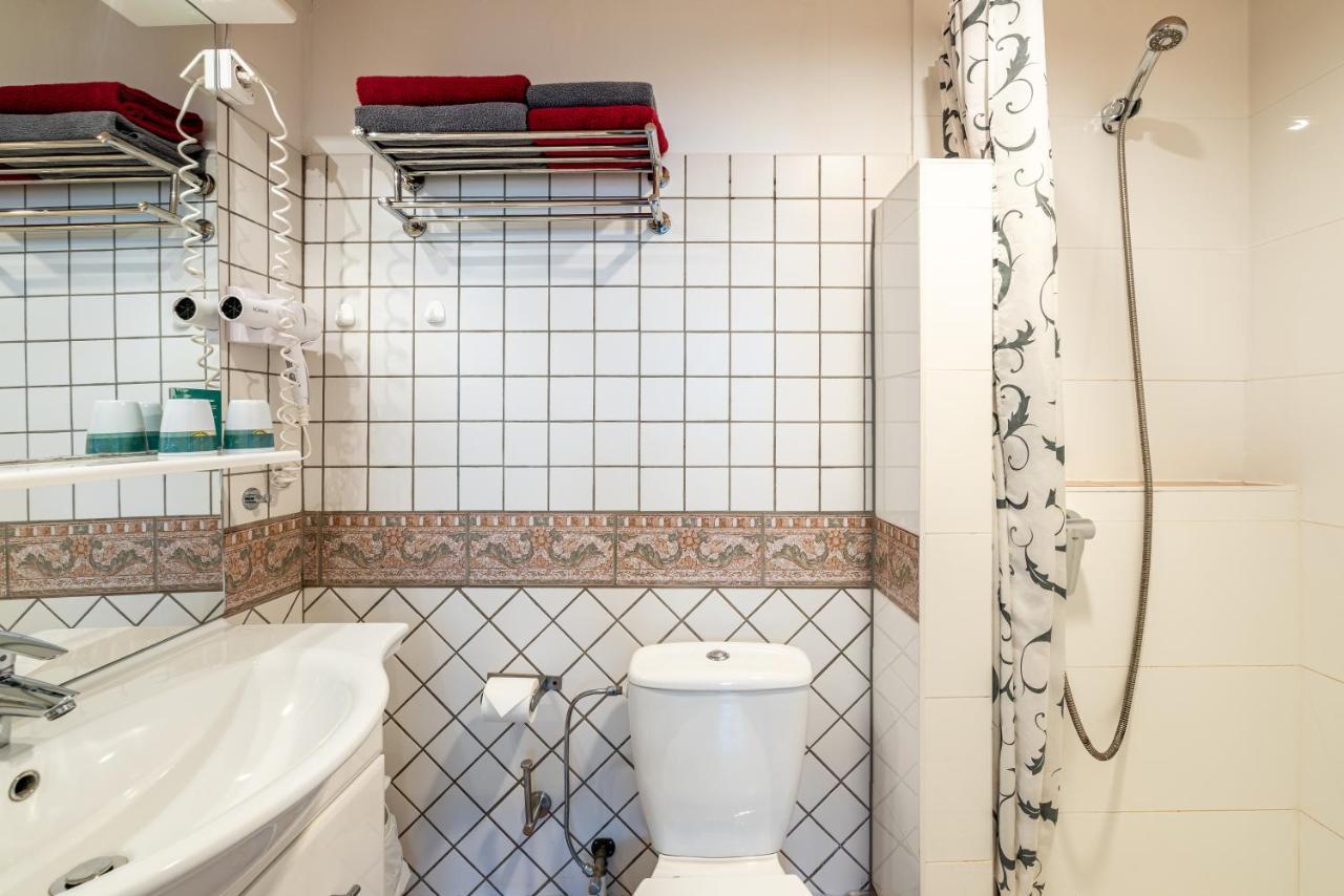 Land-Hotel Zum Schwan, Garni Weilerswist-Metternich, 3 E-Ladestationen, Naehe Phantasialand, Palmenparadies Euskirchen المظهر الخارجي الصورة